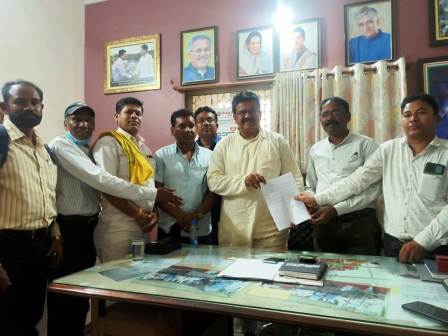 आदिवासी सम्मेलन 9 को, आयोजक समिति ने अटल से की मुलाकात