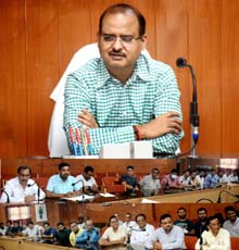 एफसीआई में चावल जमा नहीं करने पर होगी कड़ी कार्यवाही : कलेक्टर