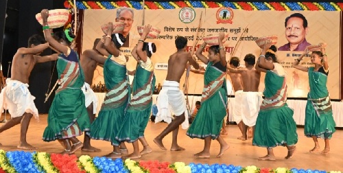 विश्व आदिवासी दिवस: विशेष जनजातीय समूहों की सांस्कृतिक संध्या का रंगारंग आयोजन