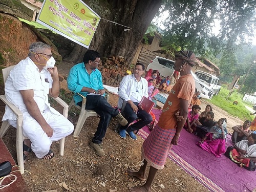 ग्राम सेदम में उल्टी दस्त के प्रकोप, स्वास्थ्य शिविर में चल रहा इलाज...