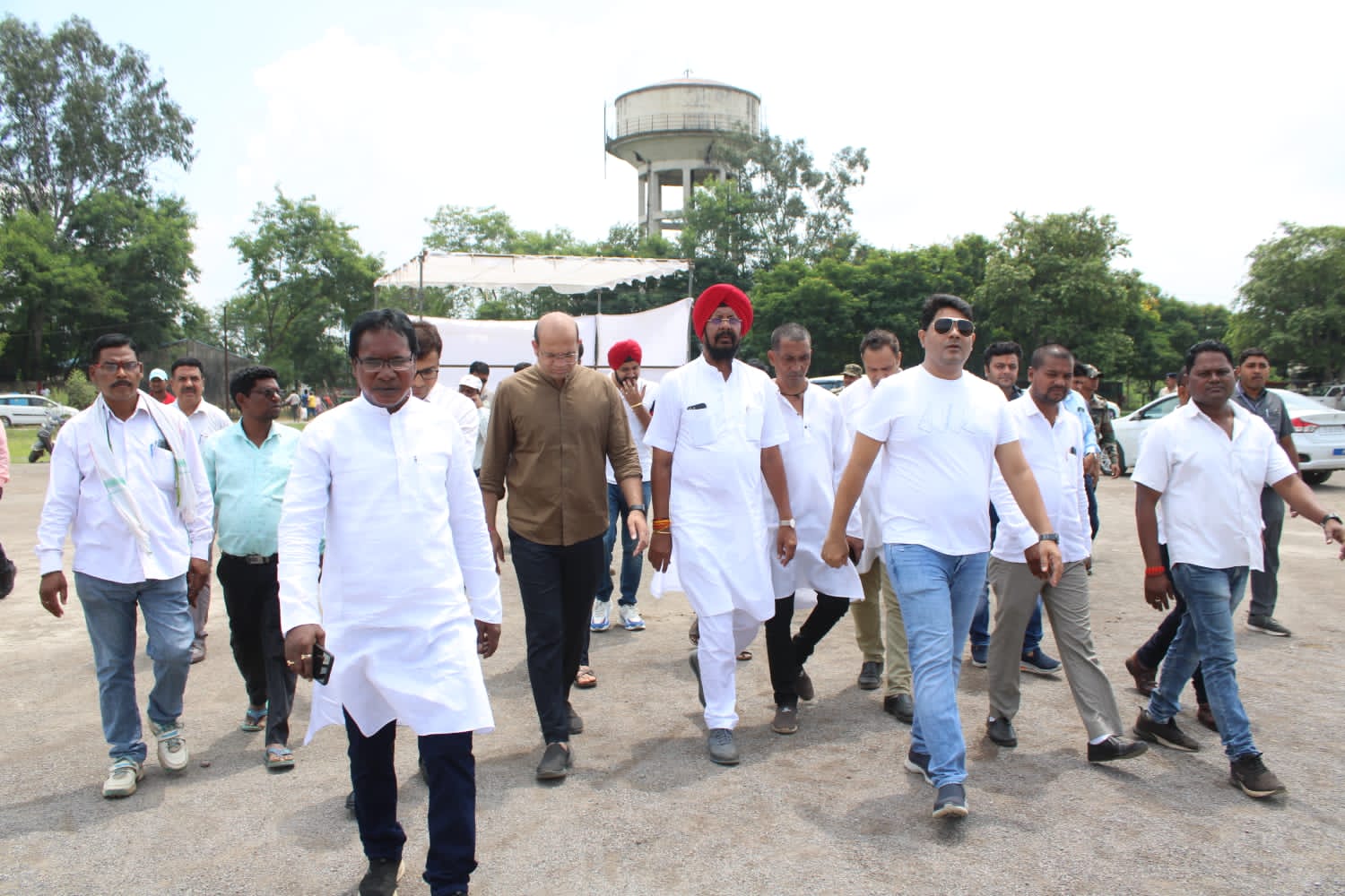 कलेक्टर डॉ. सर्वेश्वर नरेंद्र भुरे ने महापौर श्री एजाज ढेबर, विधायक श्री कुलदीप जुनेजा के साथ डब्ल्यू. आर. एस. दशहरा उत्सव की तैयारियों का लिया जायजा, एस.एस.पी. श्री  प्रशांत अग्रवाल व नगर निगम कमिश्नर श्री मयंक चतुर्वेदी भी थे साथ 