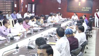 जल जीवन मिशन की धीमी गति पर कलेक्टर ने जताई नाराजगी