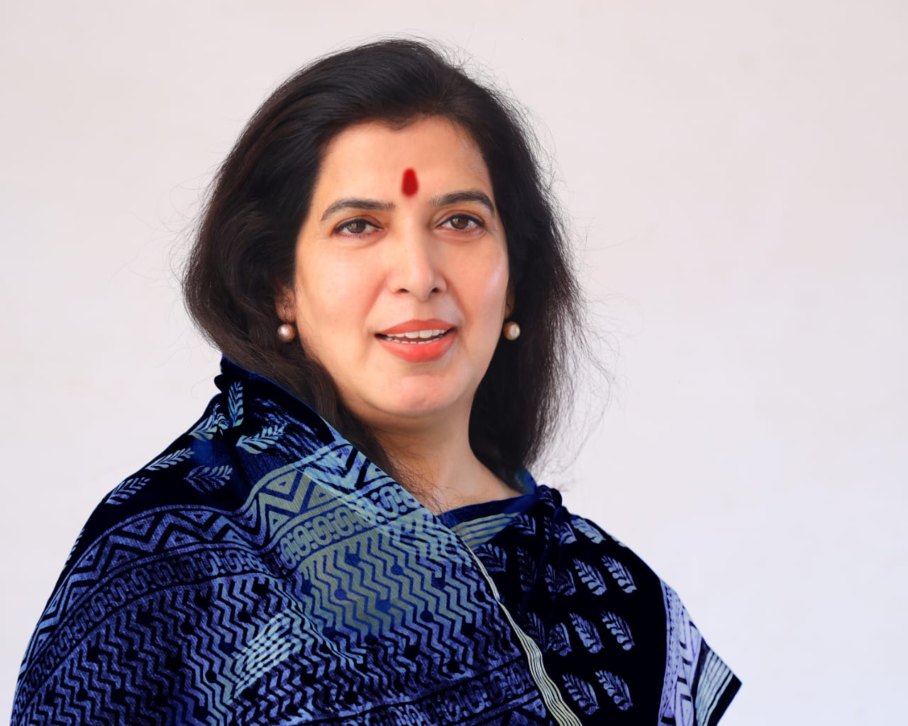 गृहमंत्री साहू की टिप्पणी से सरोज पांडेय नाराज, सोनिया गांधी को पत्र लिखकर की सख्त कार्रवाई की मांग...