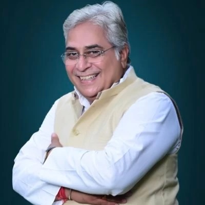 लोकतंत्र की रक्षा में गांधी परिवार की पहल सदैव अनुकरणीय : अरुण वोरा