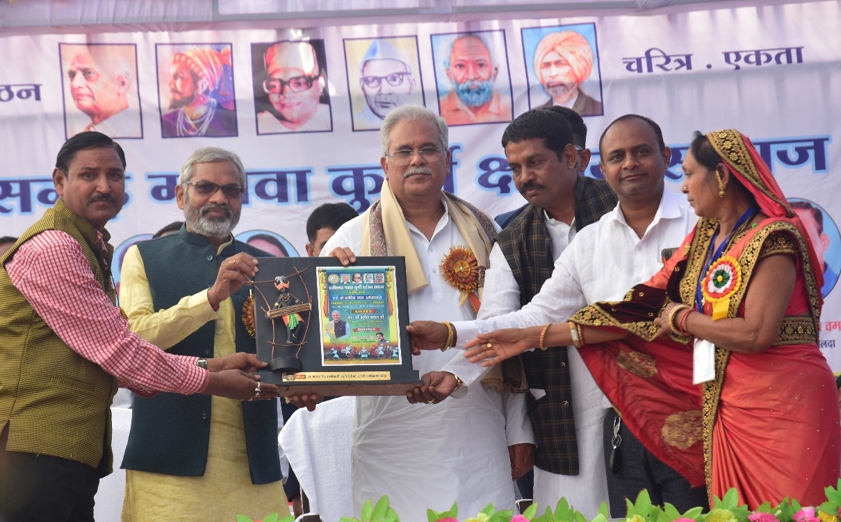 ग्राम उफरा में छत्तीसगढ़ मनवा कुर्मी क्षत्रिय समाज धमधा राज के अधिवेशन में शामिल हुए मुख्यमंत्री