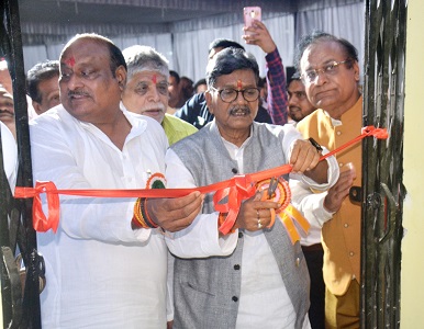  प्रदेश के गरीबों, किसानों के साथ ही गांवों का भी किया जा रहा तेजी से विकास : डॉ चरणदास महंत