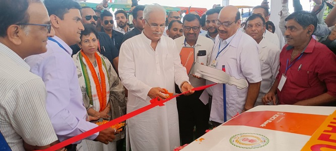 जिला अस्पताल को स्वास्थ्य सेवा में विस्तार के लिए मिली नई एम्बुलेंस