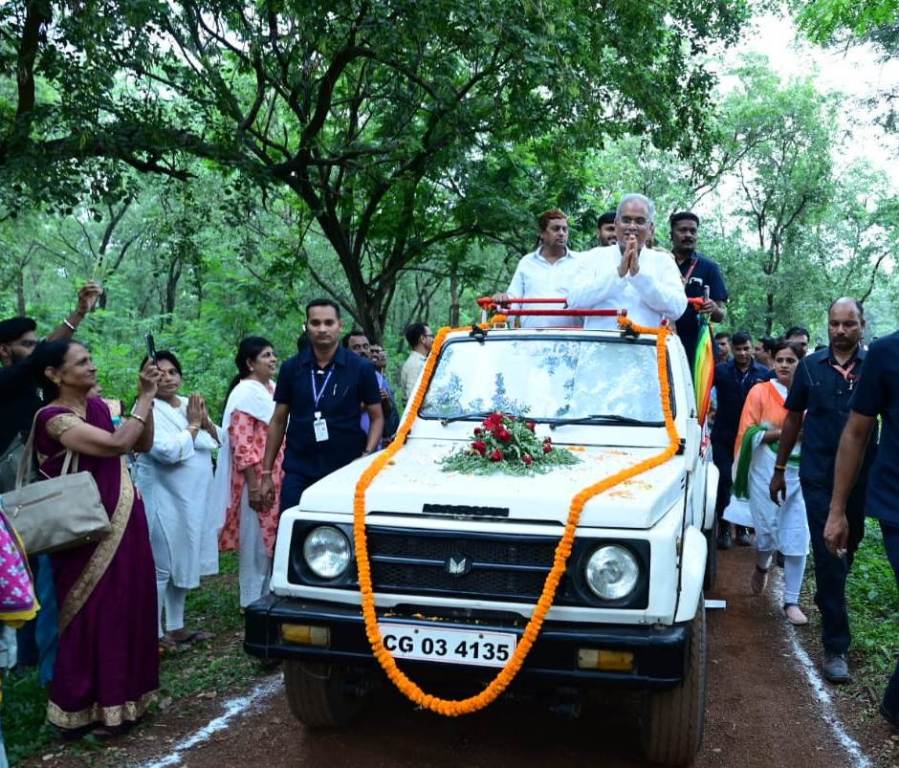  सीएम बघेल ने दुर्ग में सबसे बड़े जैव विविधता वाले क्षेत्र का उद्घाटन किया