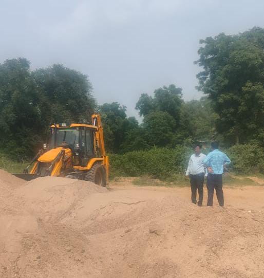  अवैध खनन-परिवहन पर कार्रवाई : 17 वाहन जब्त