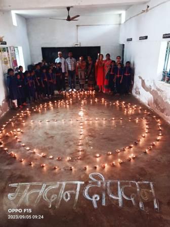 दीपदान कर मतदान जगरूकता का दिये संदेश