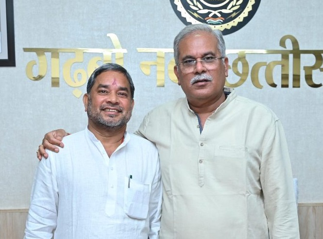 निलंबन आदेश के बाद सीएम बघेल की शरण में पहुंचे रामशरण