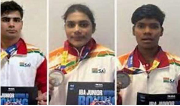 जूनियर विश्व मुक्केबाजी चैंपियनशिप में भारत की अमीषा, प्राची और हार्दिक ने जीते रजत पदक