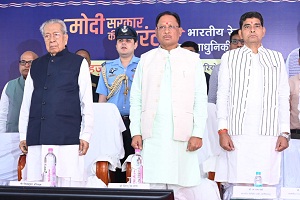 पीएम मोदी ने 85 हजार करोड़ की रेल परियोजनाओं का किया उद्घाटन