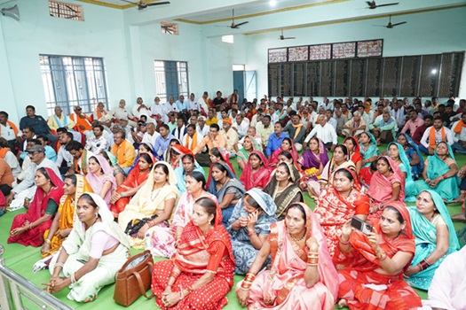  बृजमोहन अग्रवाल ने शुरू किया मंडलों का दौरा मंडलों के कार्यकर्ताओं ने भर रहे जोश