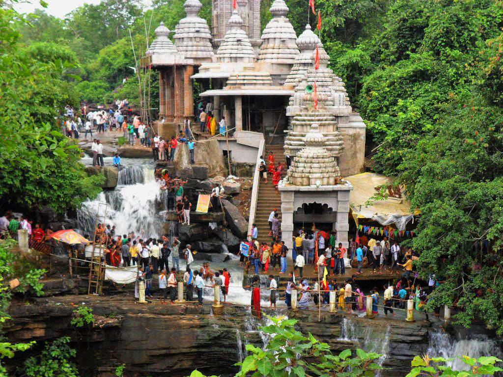 जतमई माता मंदिर में चोरों ने बोला धावा, दानपेटी से चुरा ले गए पैसे...