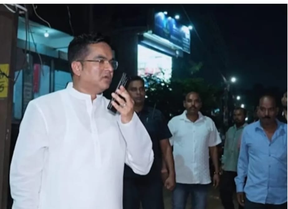 रिकेश सेन के अल्टिमेटम के बाद गदा चौक से हटाई गई शराब दुकान