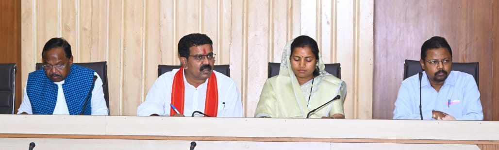 उपमुख्यमंत्री ने की राजनीतिक आंदोलनों से सम्बंधित प्रकरणों की समीक्षा