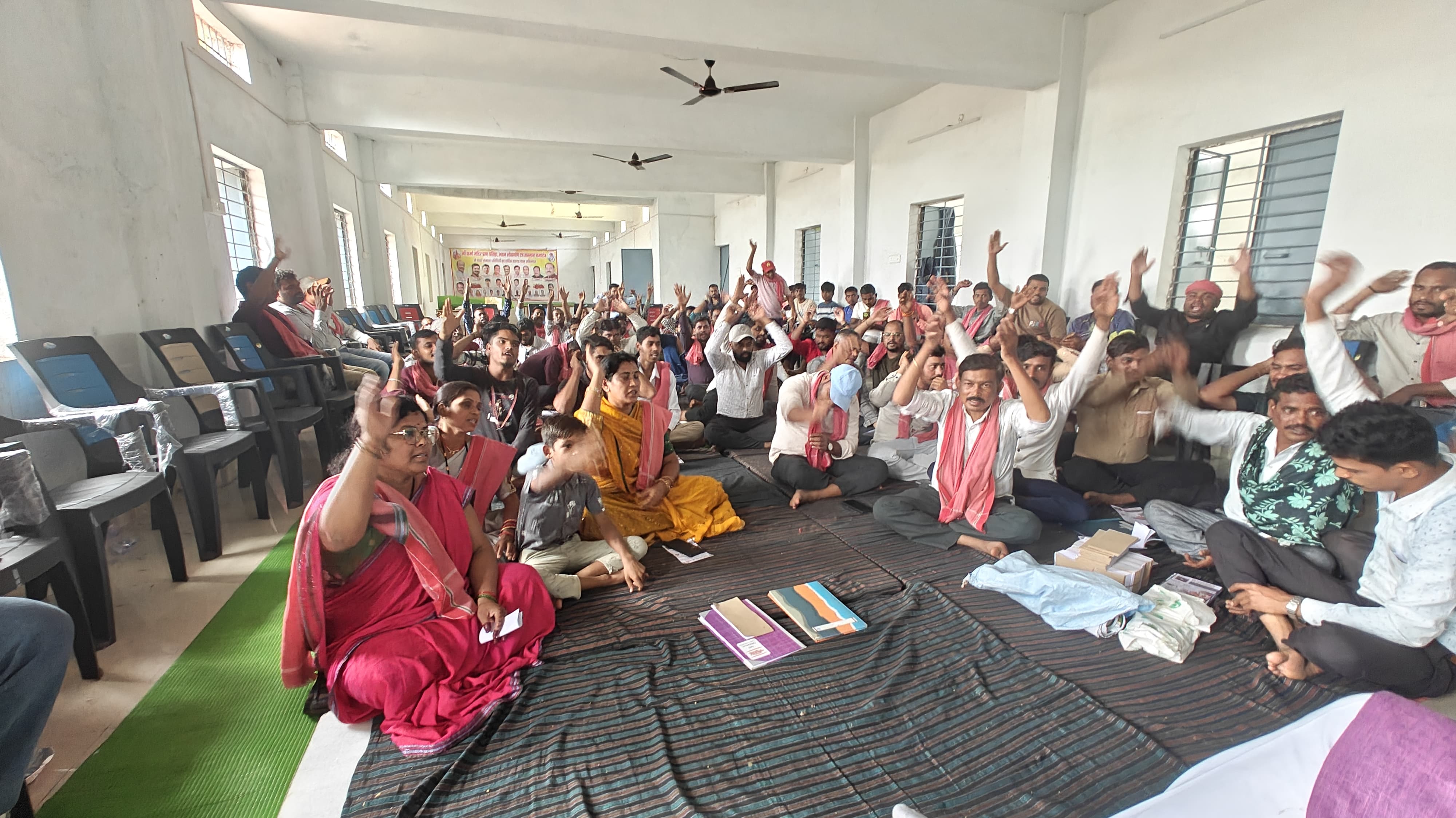 जोहार छत्तीसगढ़ पार्टी से जुड़ रहे हैं भारी संख्या में रायपुर ग्रामीण के युवा