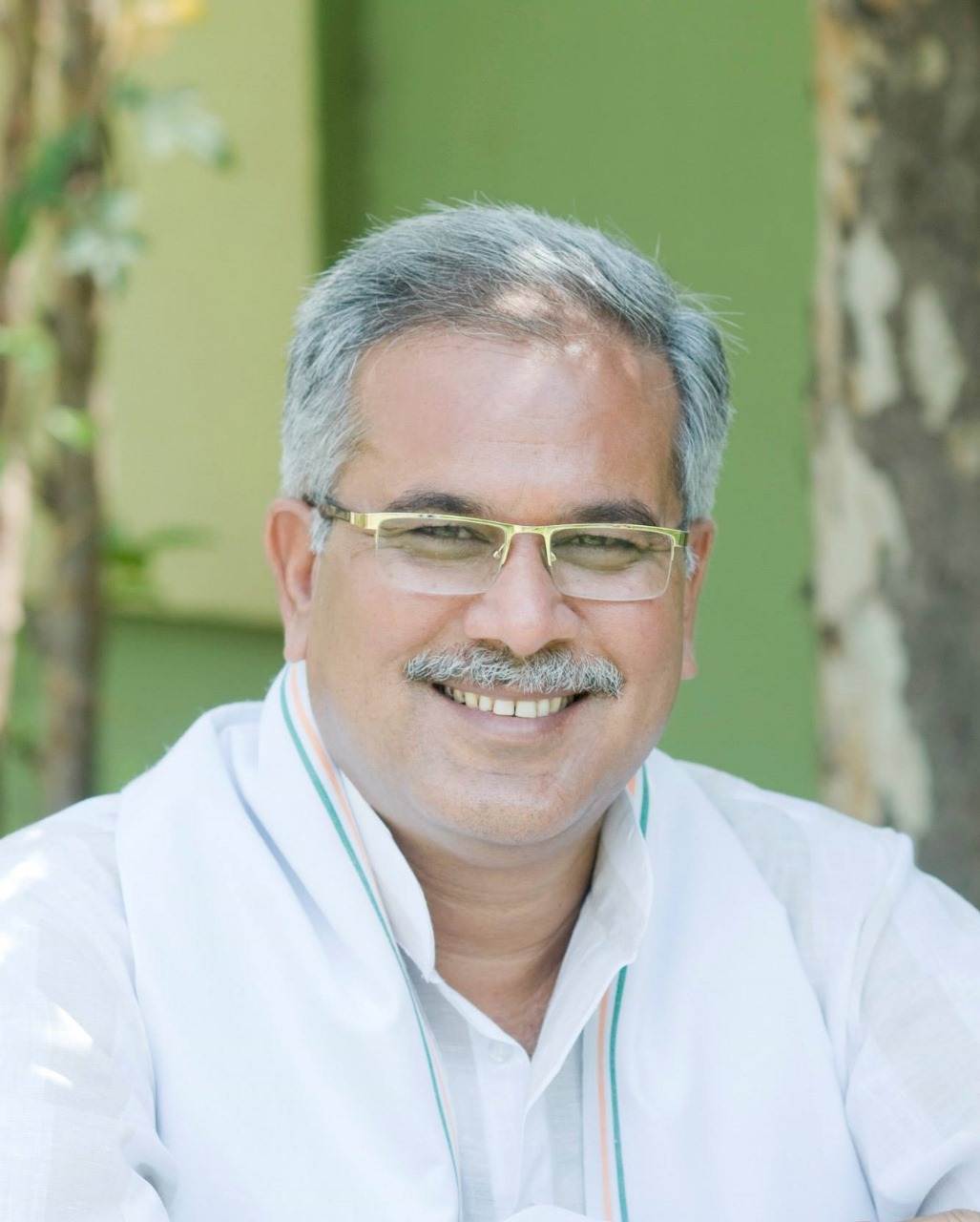 सरकार बताये 14वां मंत्री बनाने की विधिवत अनुमति कब लिया गया - भूपेश बघेल