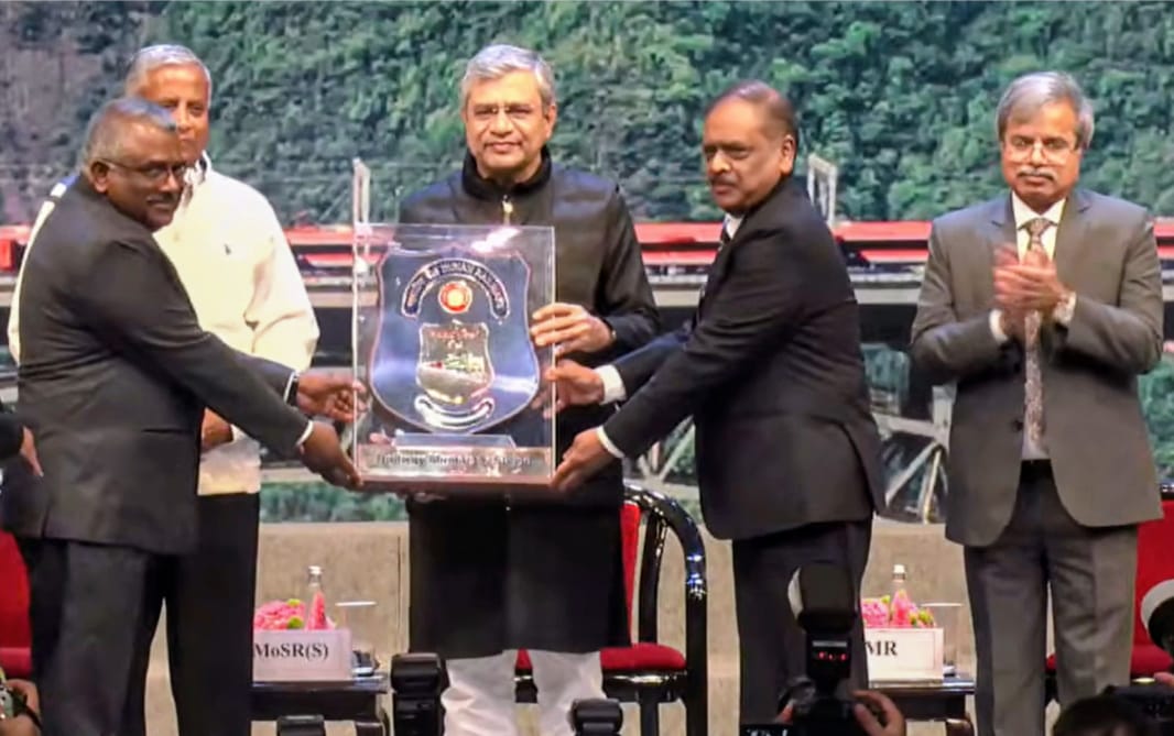 70वें अति विशिष्ट रेल सेवा पुरस्कार&ndash;2025 में दक्षिण पूर्व मध्य रेलवे को मिला विशेष सम्मान