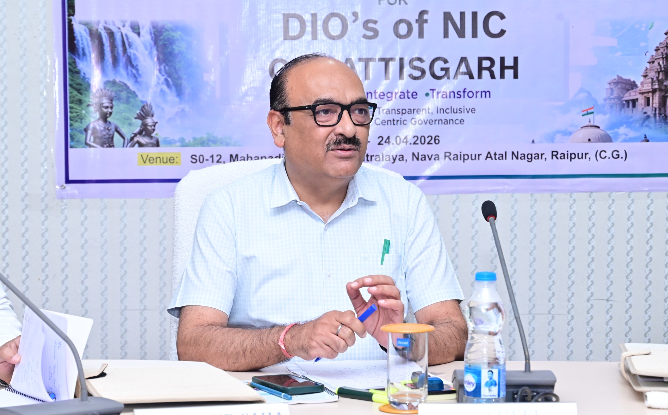 आम जनता को शासन की फ्लैगशिप योजनाओं का लाभ दिलाने के लिए सूचना प्रौद्योगिकी का अधिकतम इस्तेमाल करें: मुख्य सचिव श्री विकासशील