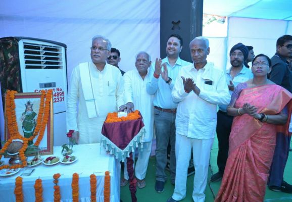 पत्थलगांव में मुख्यमंत्री ने 94 करोड़ के 156 कार्याें का किया लोकार्पण व भूमिपूजन