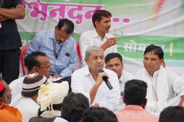 कैबिनेट मंत्री अकबर ने समस्याएं सुनी और  प्राथमिकता में समाधान करने का आश्वासन दिया 