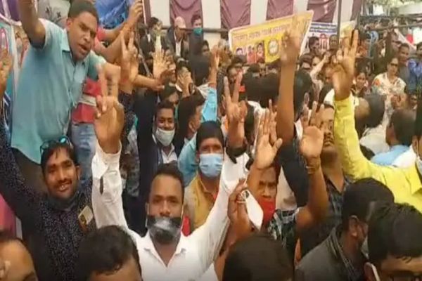 विधानसभा घेरने निकले सहायक शिक्षक फेडरेशन को पुलिस ने रोका