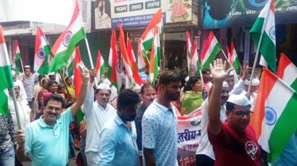 कांग्रेस कार्यकर्ताओं ने निकाली गौरव पदयात्रा