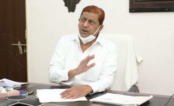 मंत्री अकबर के निर्देश पर नियम व शर्तों का पालन नहीं करने वाले 6 ड्राइविंग स्कूल निलंबित