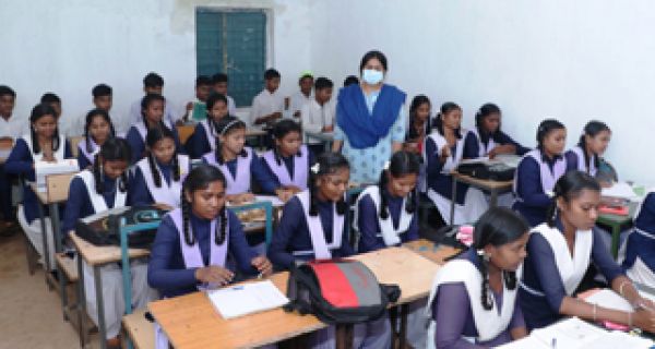 कलेक्टर ने किया जल जीवन मिशन के कार्यो का निरीक्षण