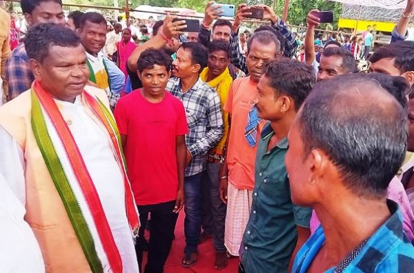 आदिवासी हित की सुरक्षा राज्य सरकार की पहली प्राथमिकता: कवासी लखमा