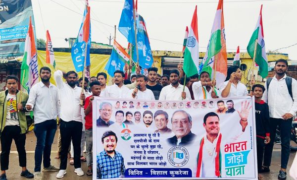  भारत जोड़ो यात्रा जनता को जनता से जुड़े मुद्दो के बारे मे जागरुक करने की यात्रा है - विशाल कुकरेजा