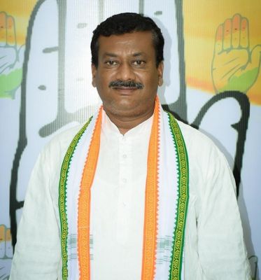 अब तक 17 करोड़ को नौकरी का वायदा, 22 करोड़ ने आवेदन किया, दे रहे मात्र 75 हजार को नौकरी