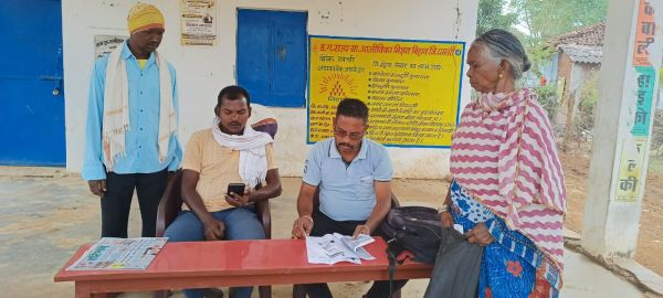 राजस्व प्रकरणों के निराकरण के लिए एक नवम्बर से चलाया जा रहा &rsquo;घर-घर अभियान&rsquo;