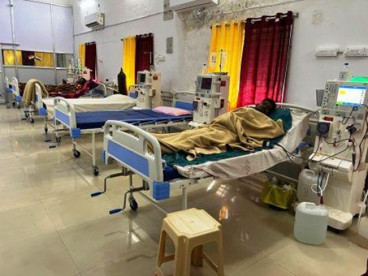 जिला अस्पताल में निःशुल्क डायलिसिस सुविधा से मरीजों को मिली राहत