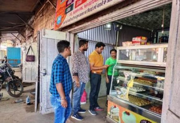 जिले में स्थित विभिन्न खाद्य प्रतिष्ठानों का किया औचक निरीक्षण