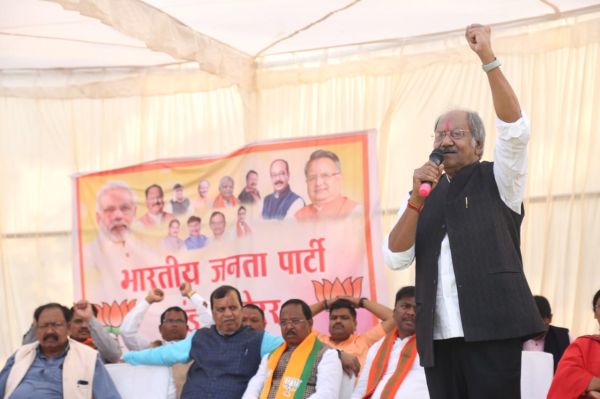 लबरा सरकार को सबक सिखाना है : बृजमोहन