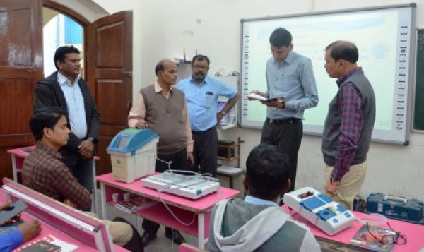 विधानसभा उप निर्वाचन-2022 : मतदान दलों को दिया गया प्रशिक्षण