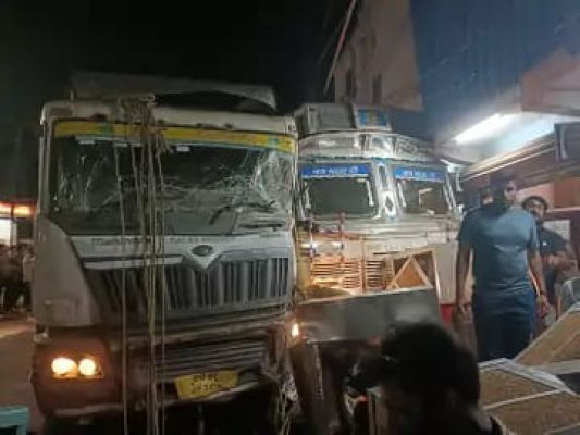  तिल्दा में भीषण सड़क हादसा,1 की मौत 2 घायल