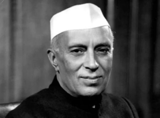 मुख्यमंत्री ने पंडित नेहरू की पुण्यतिथि पर उन्हें नमन किया