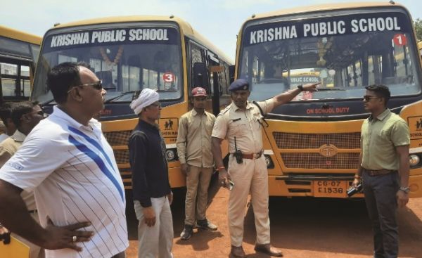  दो दर्जन शिक्षण संस्थानों के स्कूली बसों की हुई जांच