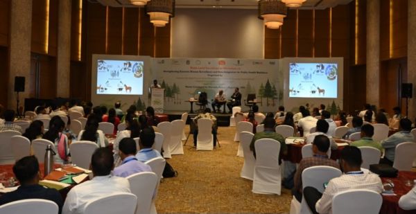 जूनोटिक रोगों के सर्वेलेंस एवं डॉटा एकीकरण के लिए कार्यशाला का आयोजन  कार्यशाला में जूनोटिक रोगों के रोकथाम व नियंत्रण के लिए विभिन्न विभागों में समन्वय और कार्ययोजना पर की गई चर्चा