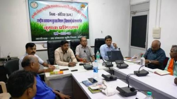 कृषक प्रशिक्षण कार्यक्रम : तिलहन सहित लघुधान्य फसले लगाने किया प्रेरित