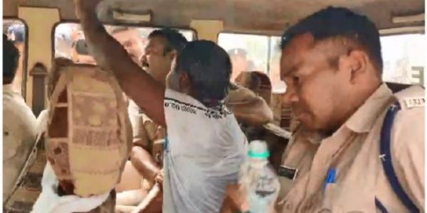 ढेबर को टिकट नहीं मिली तो नाराज समर्थक के खुद पर छिड़का पेट्रोल...