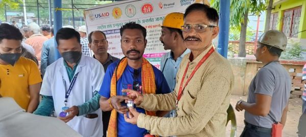 शिवानी कोल माइंस वंशीपुर में टीबी के लिए हेल्थ कैम्प