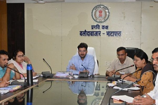 योजनाओं का क्रियान्वयन सुनिश्चित करने चलेगा दस्तक अभियान