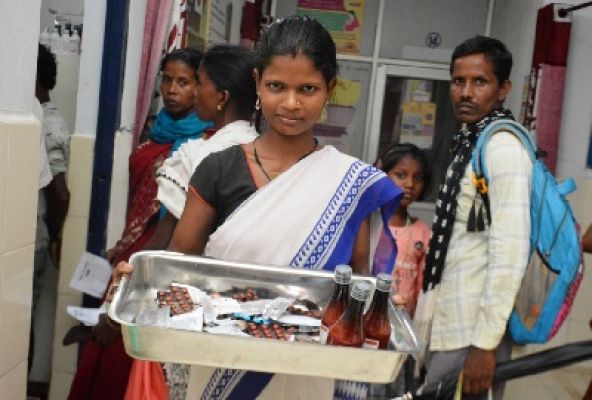 स्वास्थ्य विभाग में मिली नौकरी से पहाड़ी कोरवाओं की बदल रही जीवनरेखा