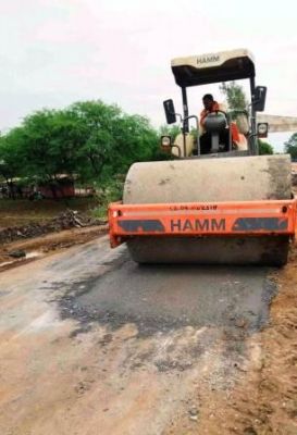 कलेक्टर के निर्देश में सड़क सुधार निर्माण कार्य में आई तेजी