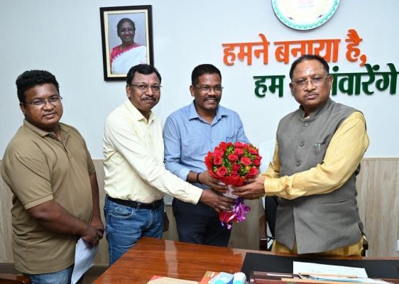  मुख्यमंत्री विष्णु देव साय से कंवर समाज के प्रतिनिधि मंडल ने की सौजन्य मुलाकात